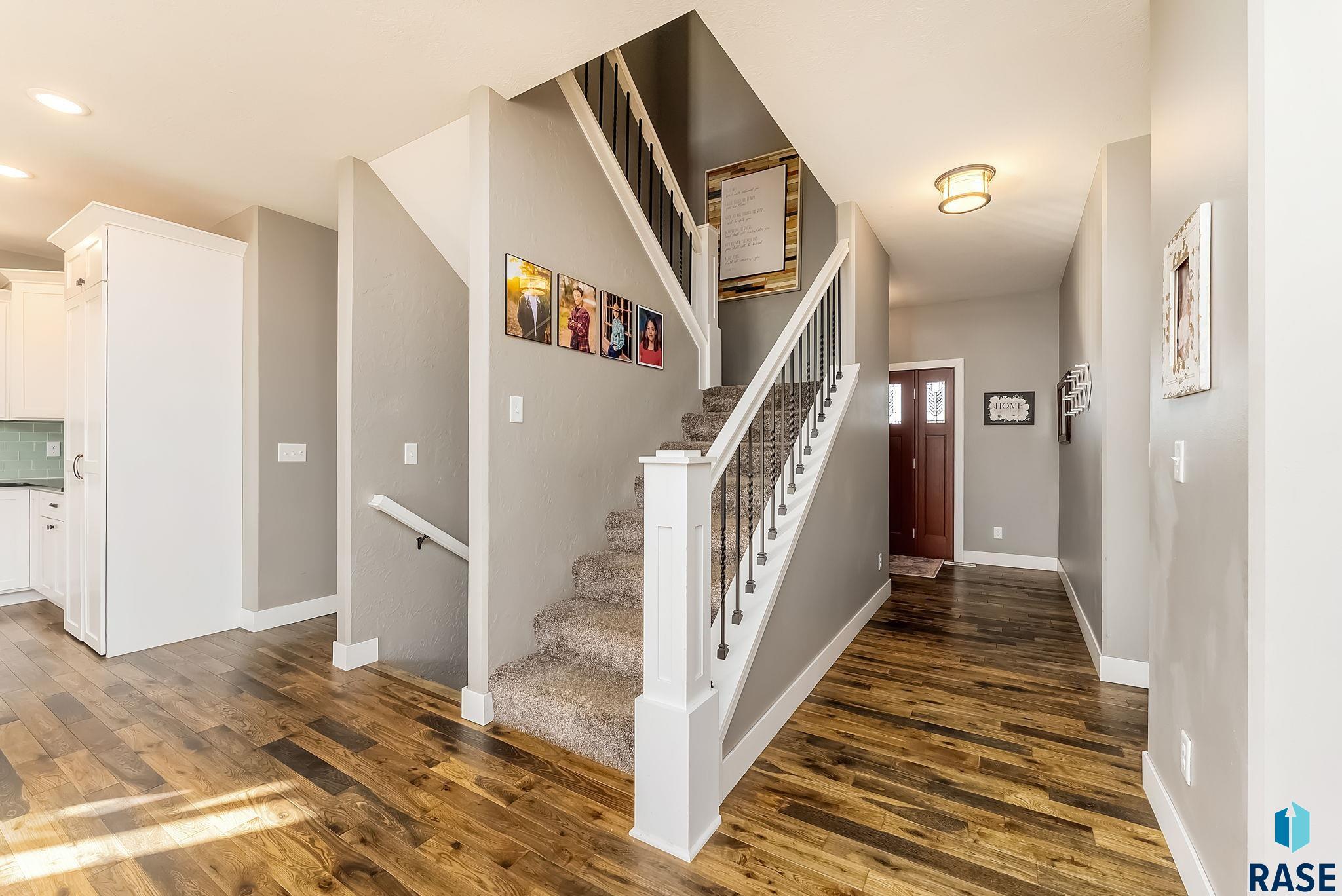 101 Lakeview Dr