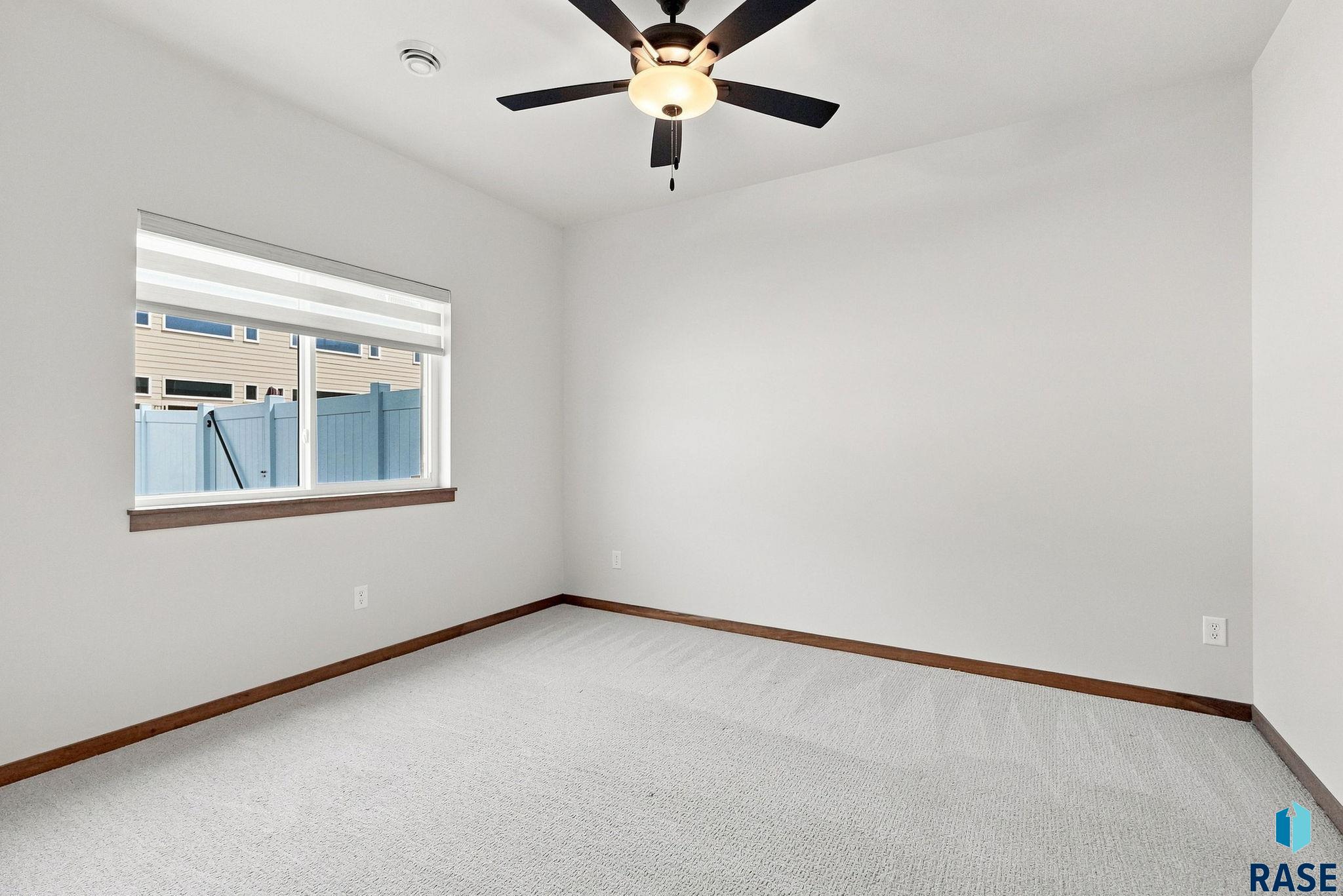2502 Cama Pl
