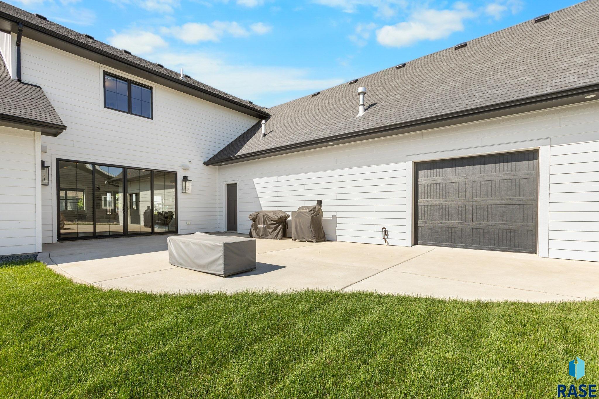 202 Central Cir