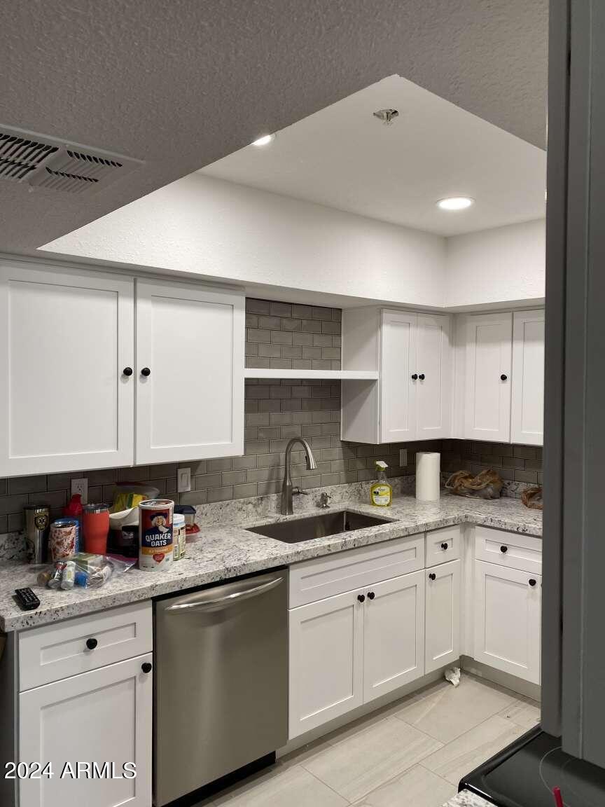 4554 E PARADISE VILLAGE Parkway N, 232