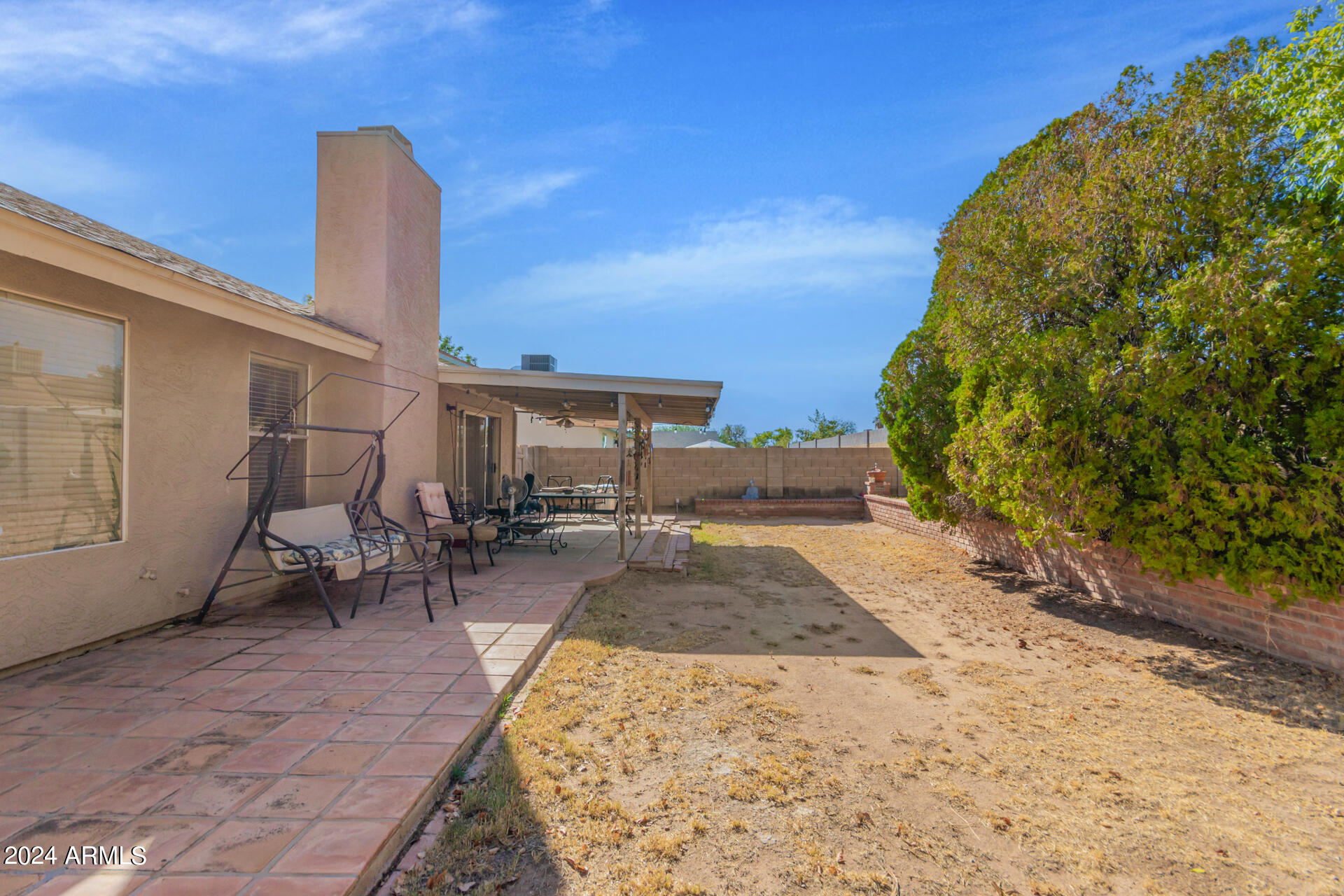 1202 W SEQUOIA Drive