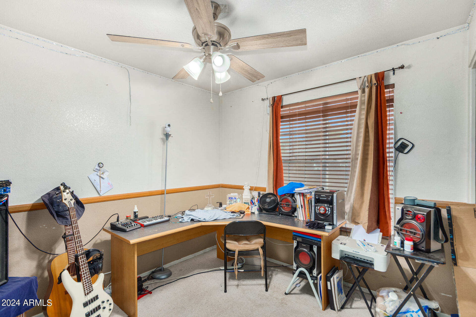 1202 W SEQUOIA Drive