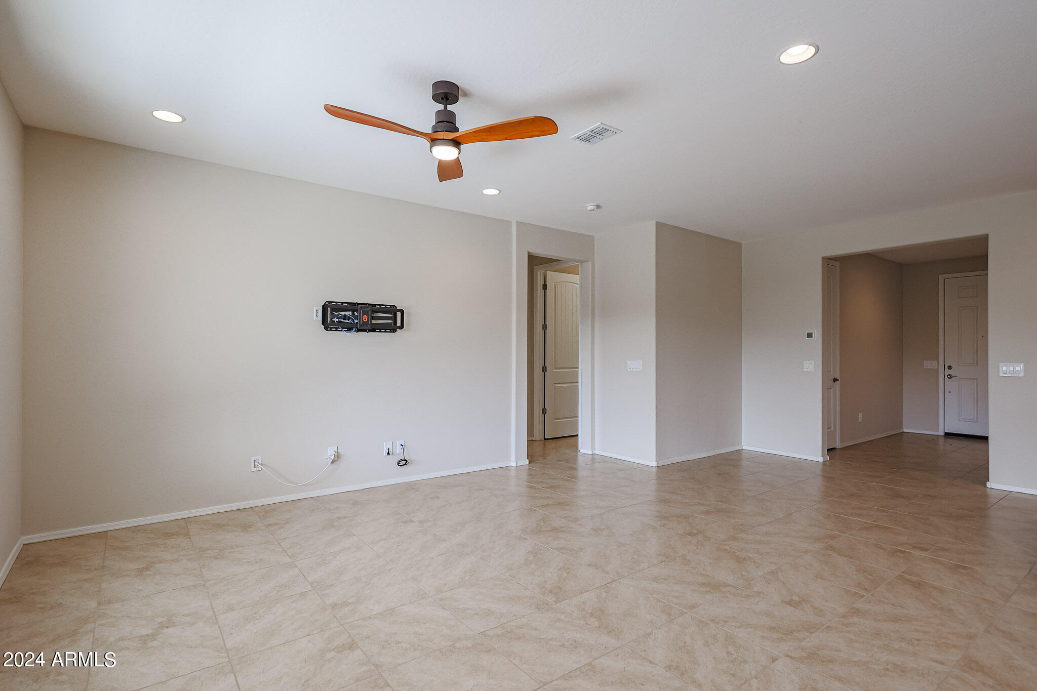 26109 W KRISTAL Way