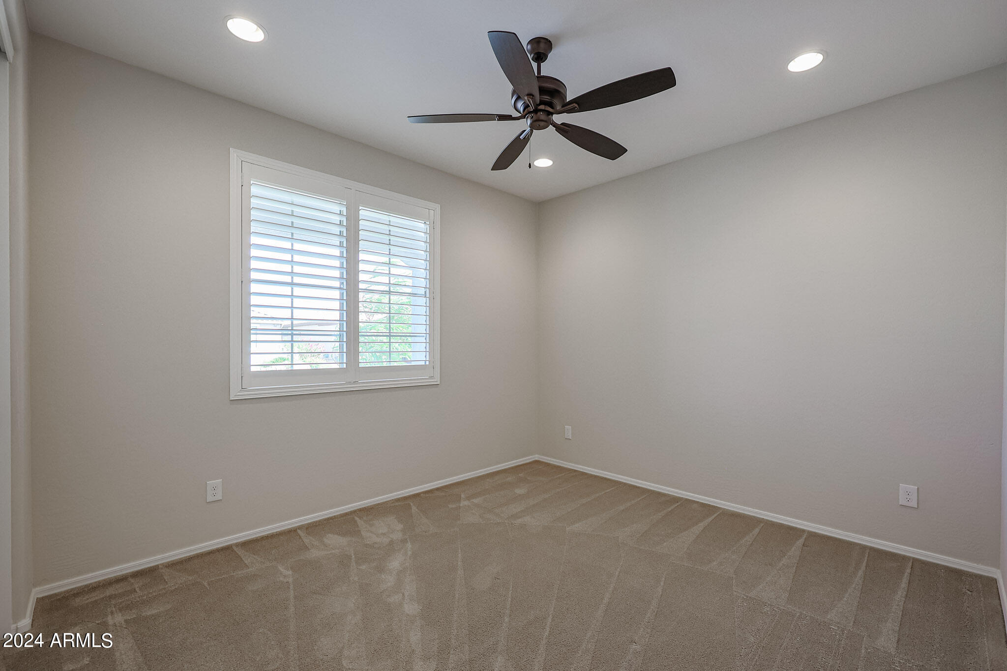 26109 W KRISTAL Way