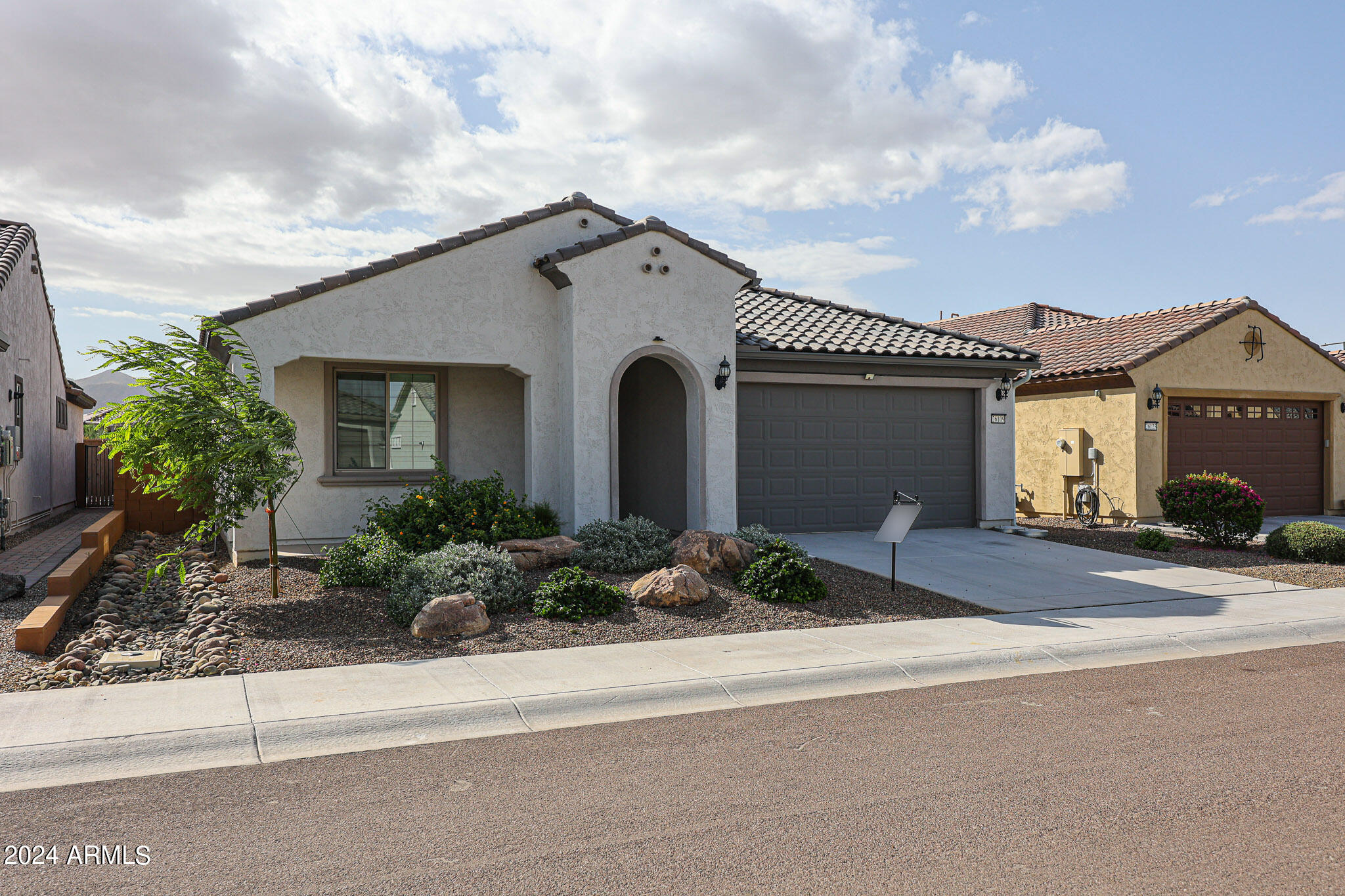 26109 W KRISTAL Way