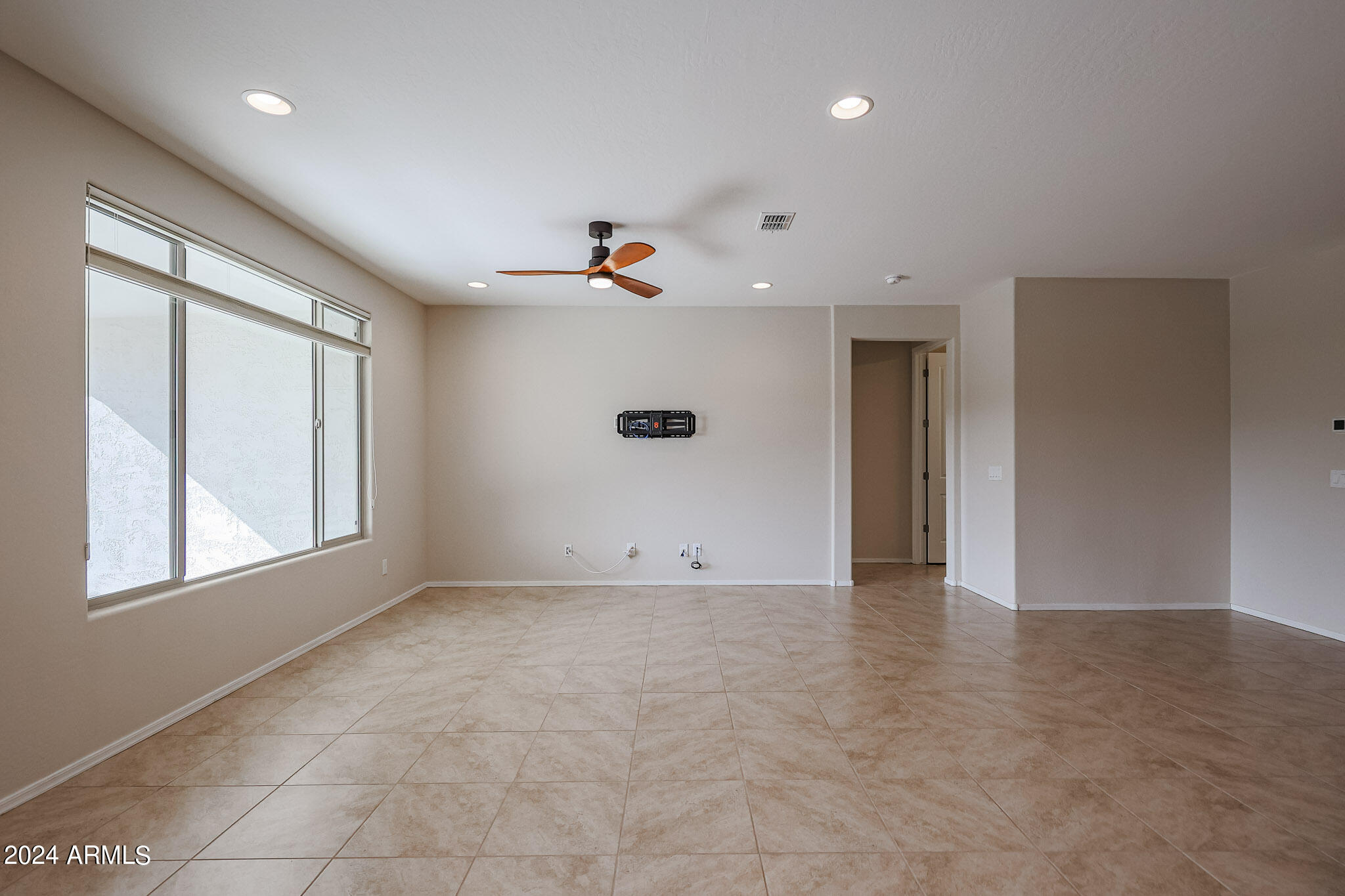 26109 W KRISTAL Way
