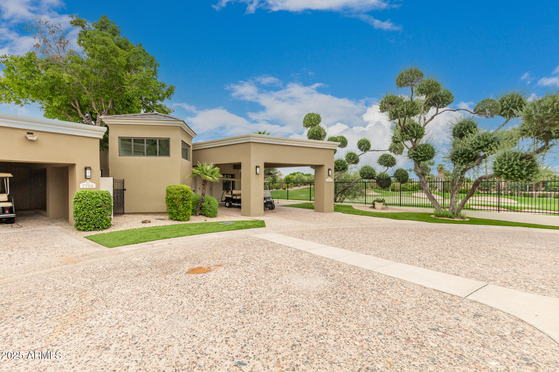 6000 E CAMELBACK Road 7705