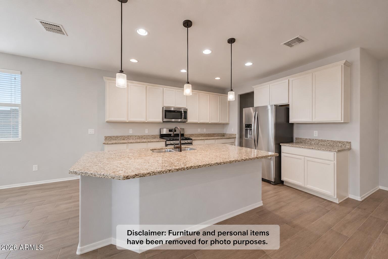 5218 W LYDIA Lane