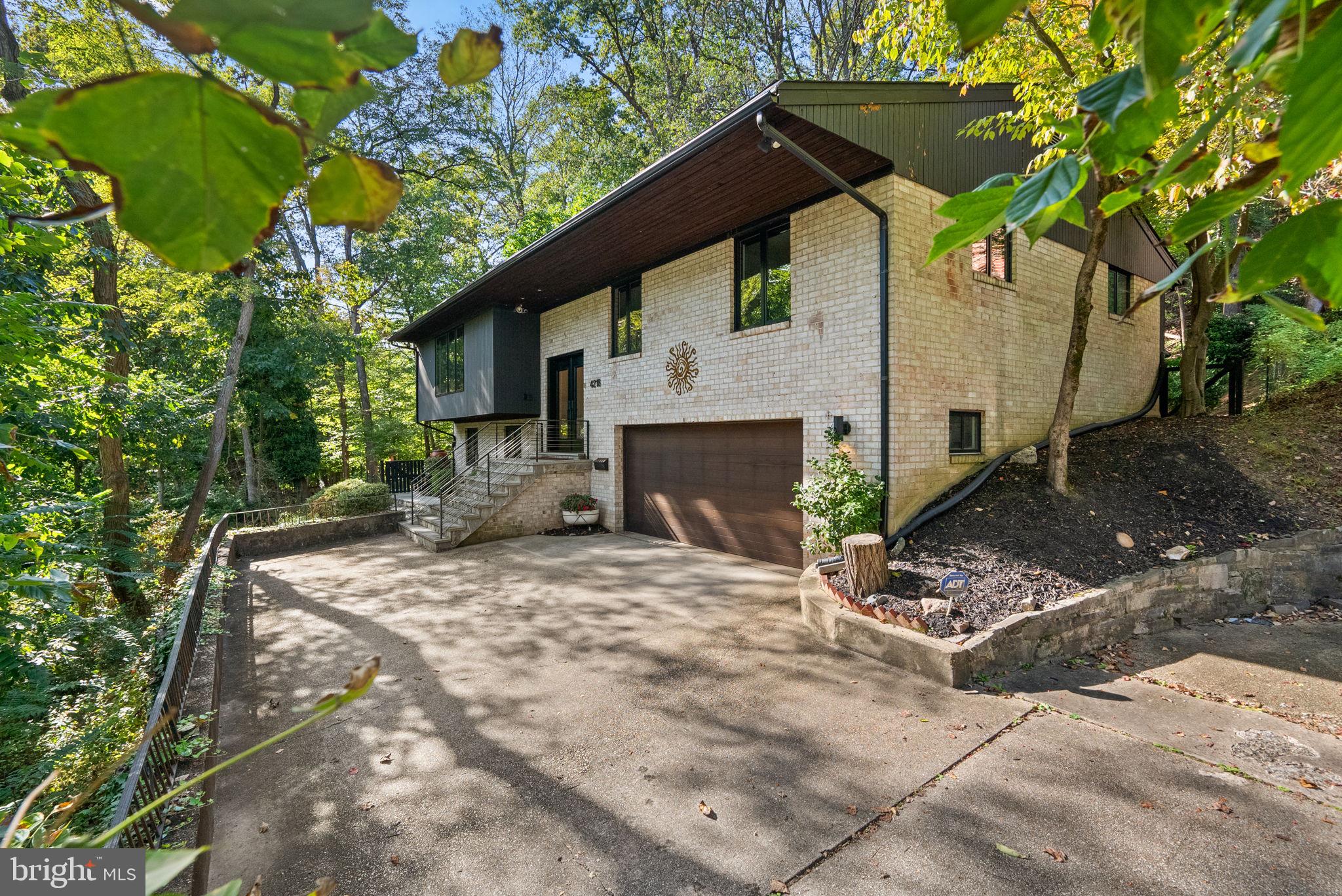 4218 BLAGDEN AVENUE NW