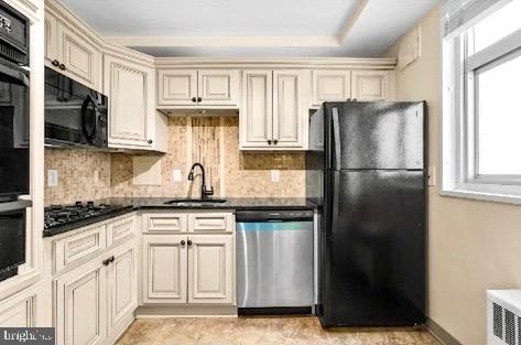 2401 H STREET NW 211