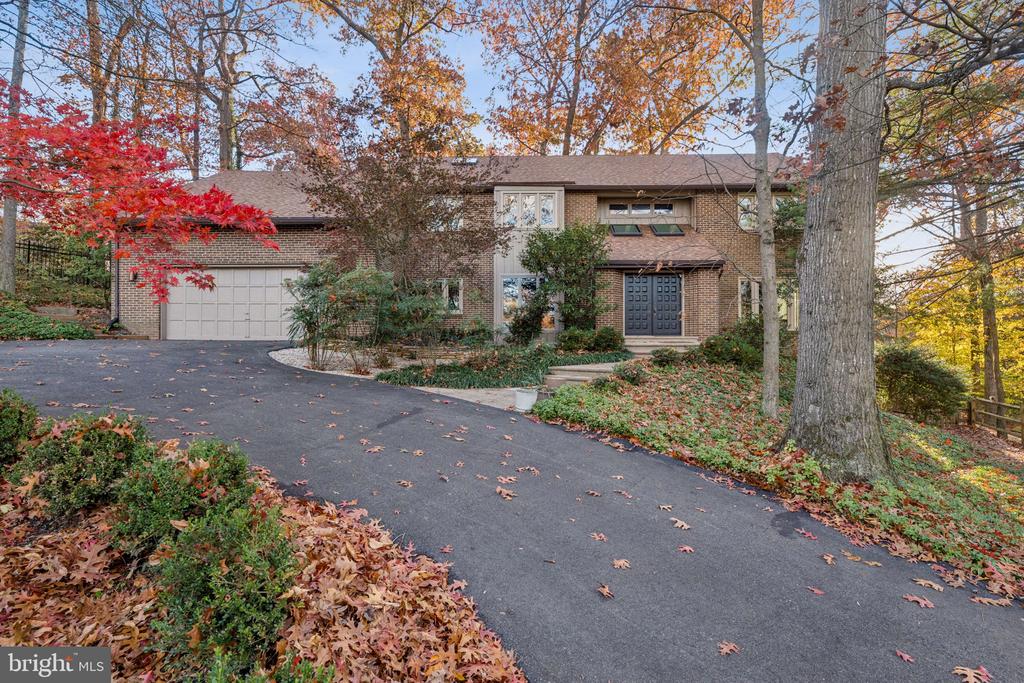 9216 BEECH HILL DRIVE
