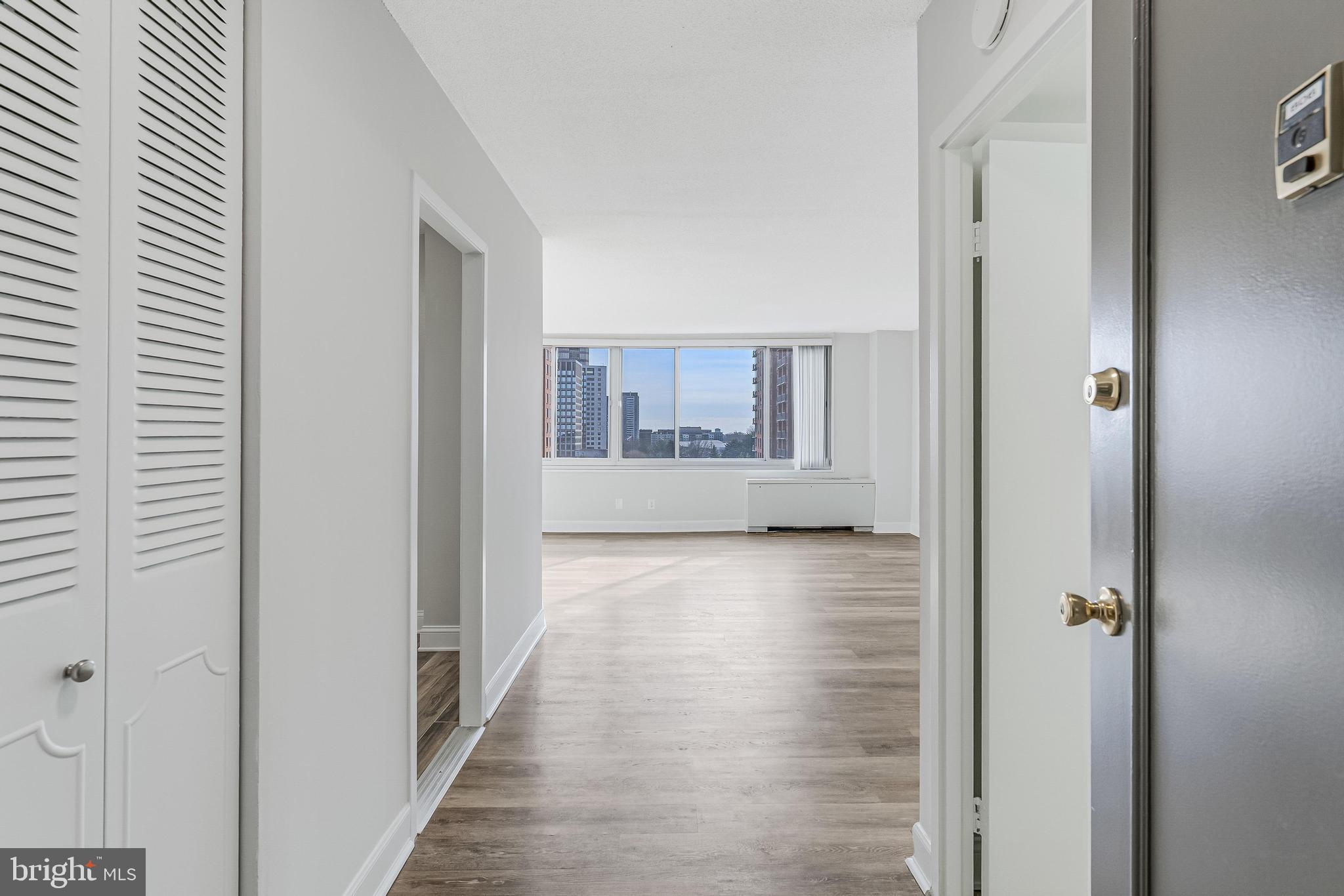 11801 ROCKVILLE PIK 806