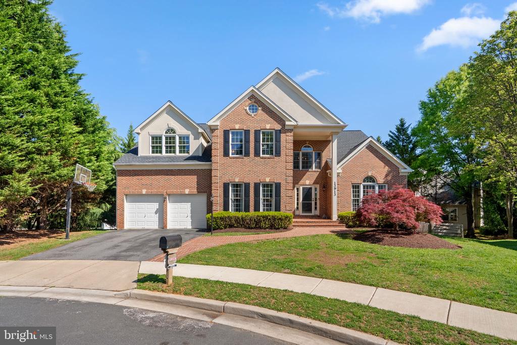 13913 LITTLE TREE COURT