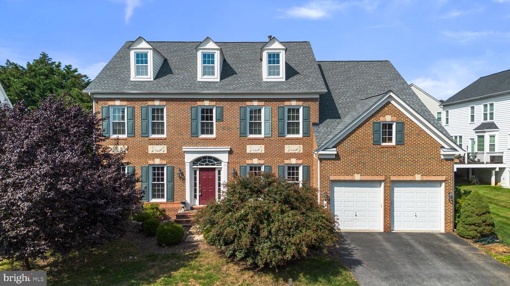 3 SWEETWOOD COURT