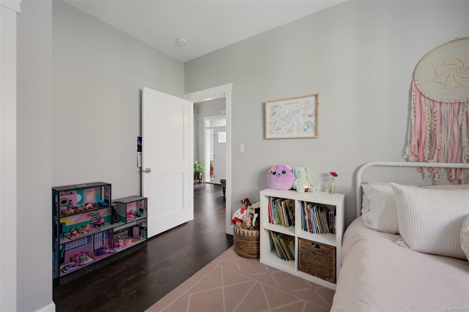 856 Hayden Pl