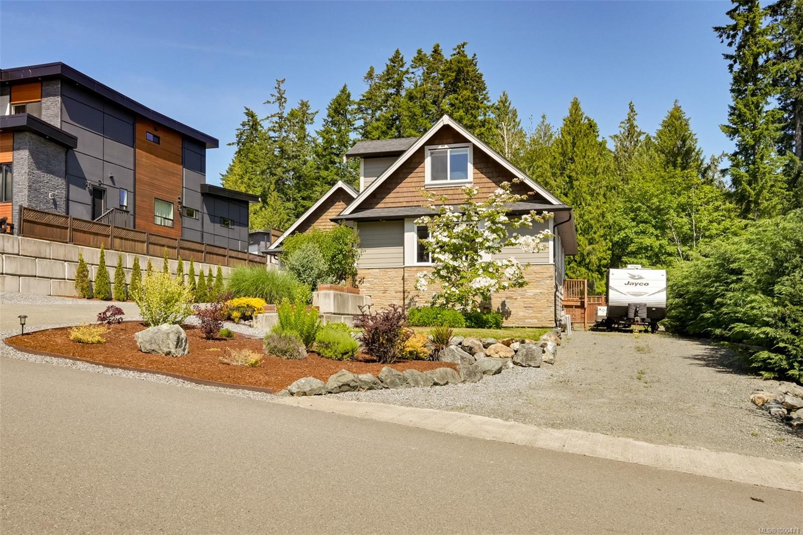 856 Hayden Pl
