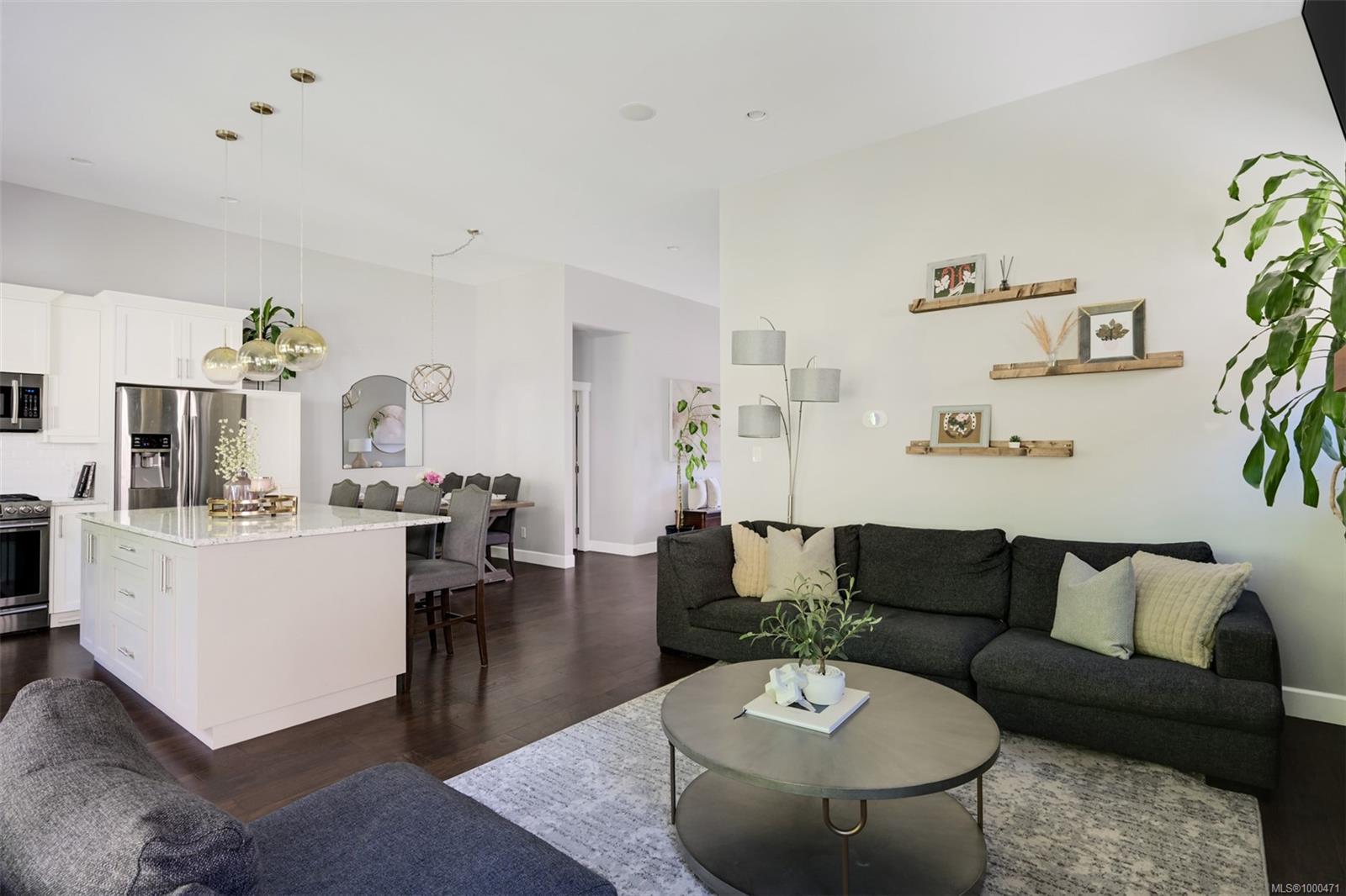 856 Hayden Pl