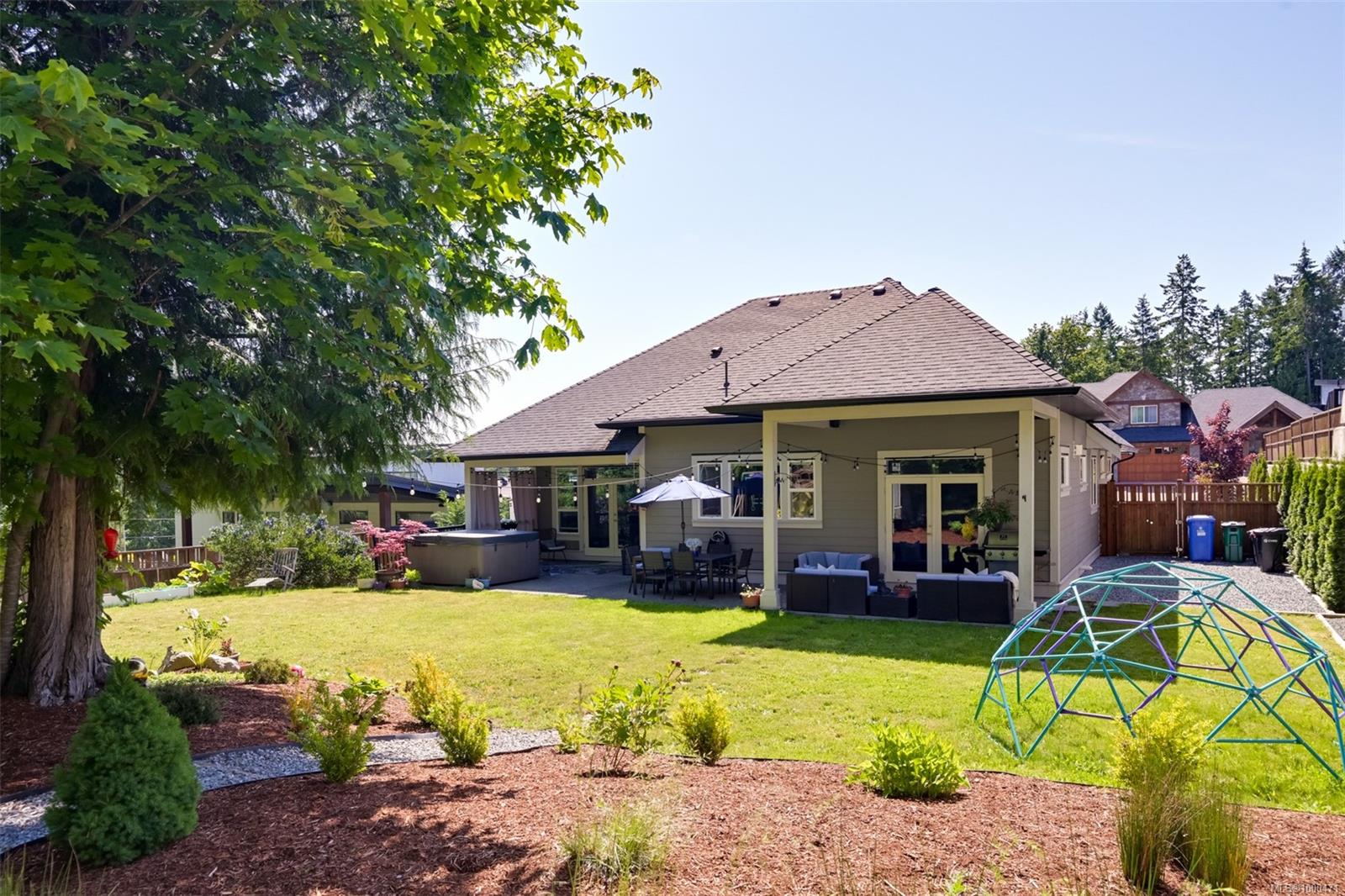 856 Hayden Pl