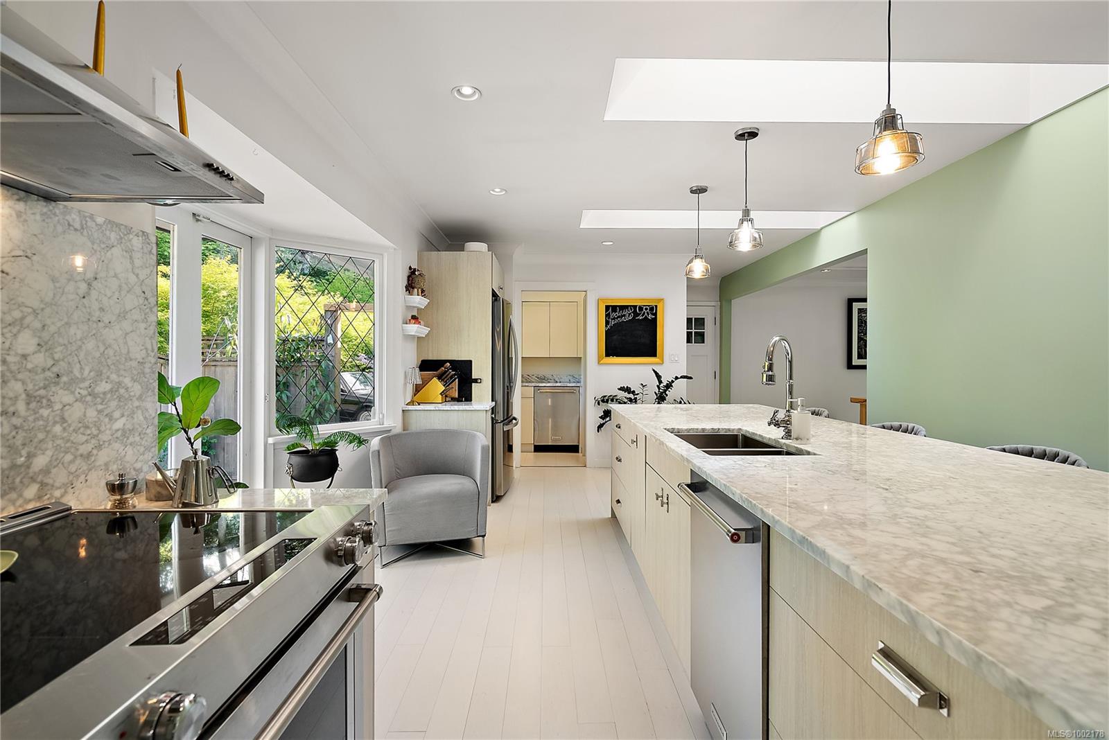 630 Senanus Dr