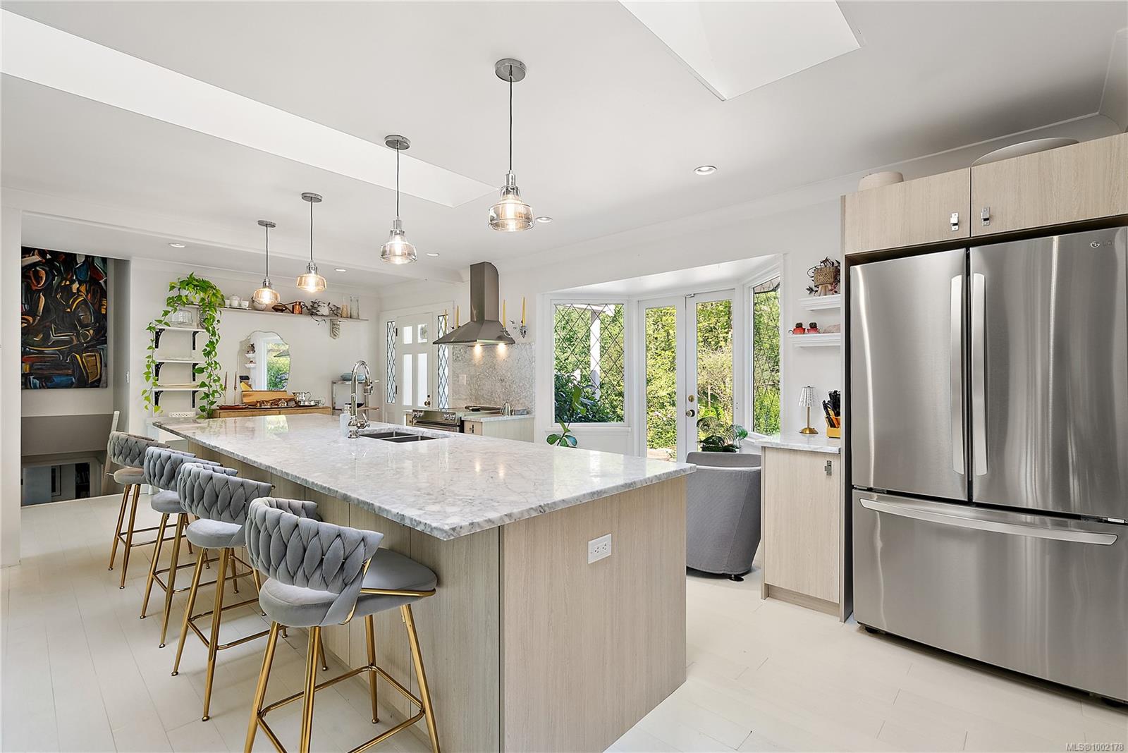 630 Senanus Dr