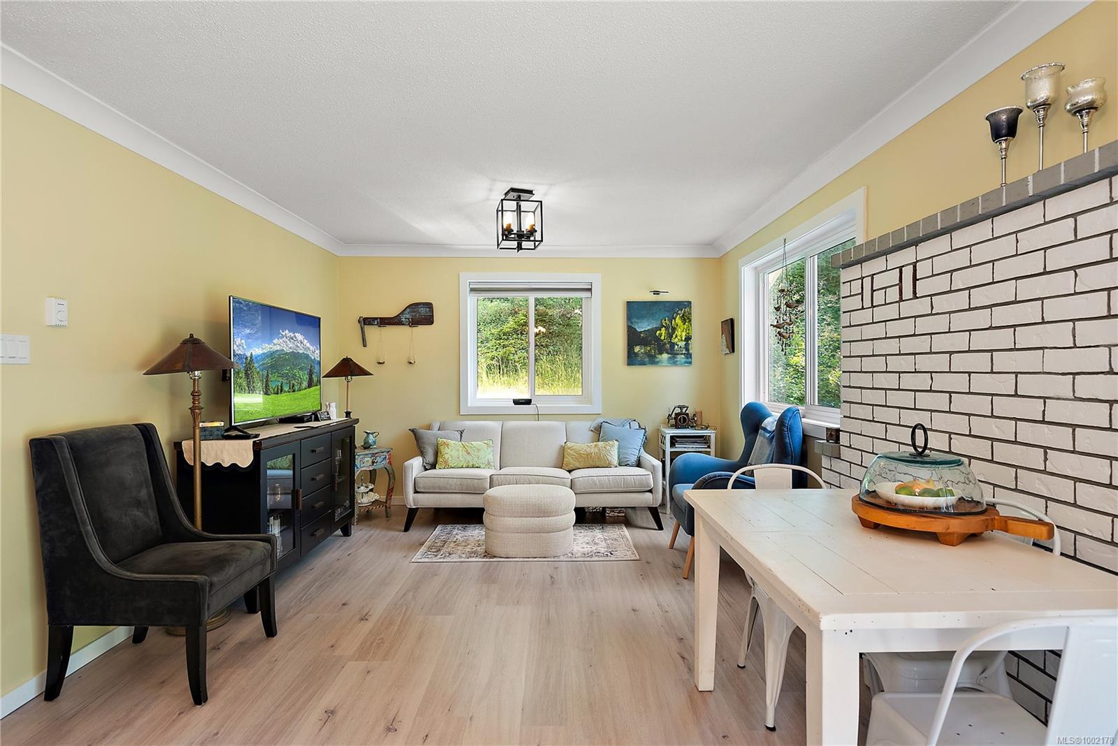 630 Senanus Dr