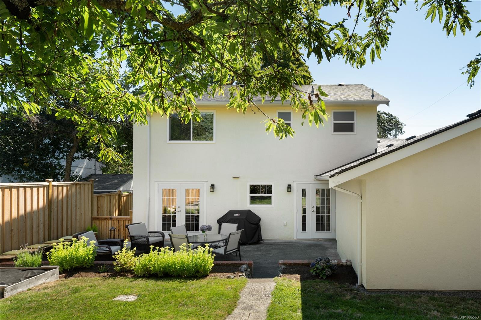900 Richmond Ave