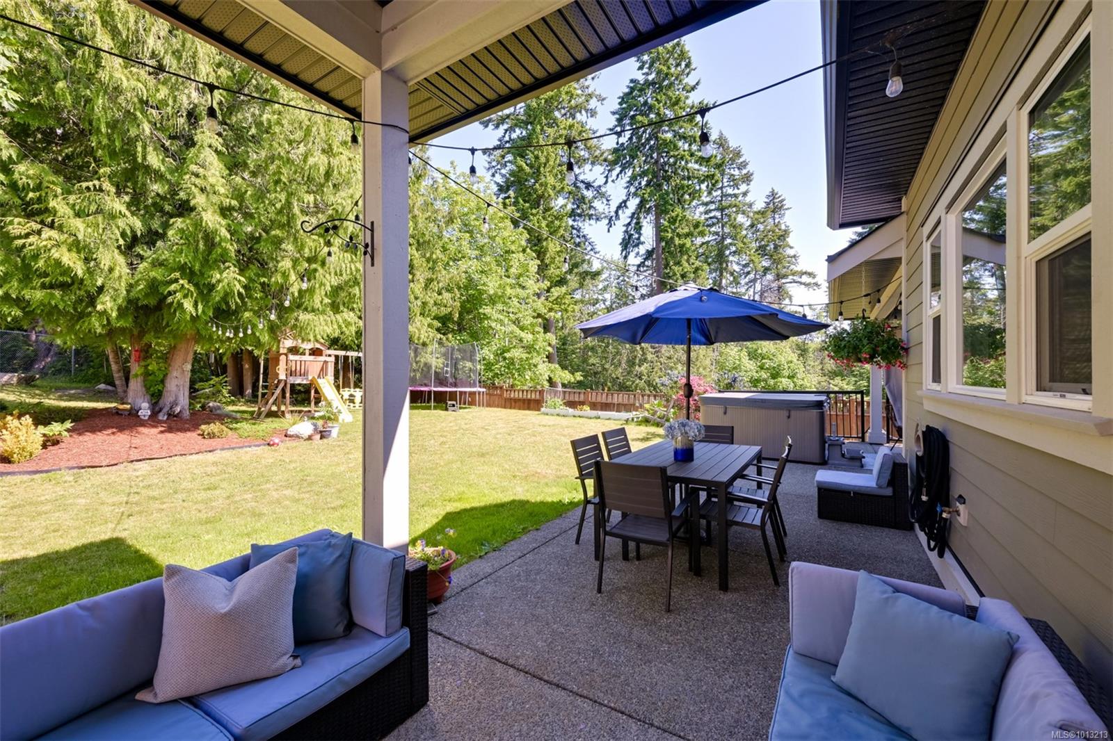 856 Hayden Pl