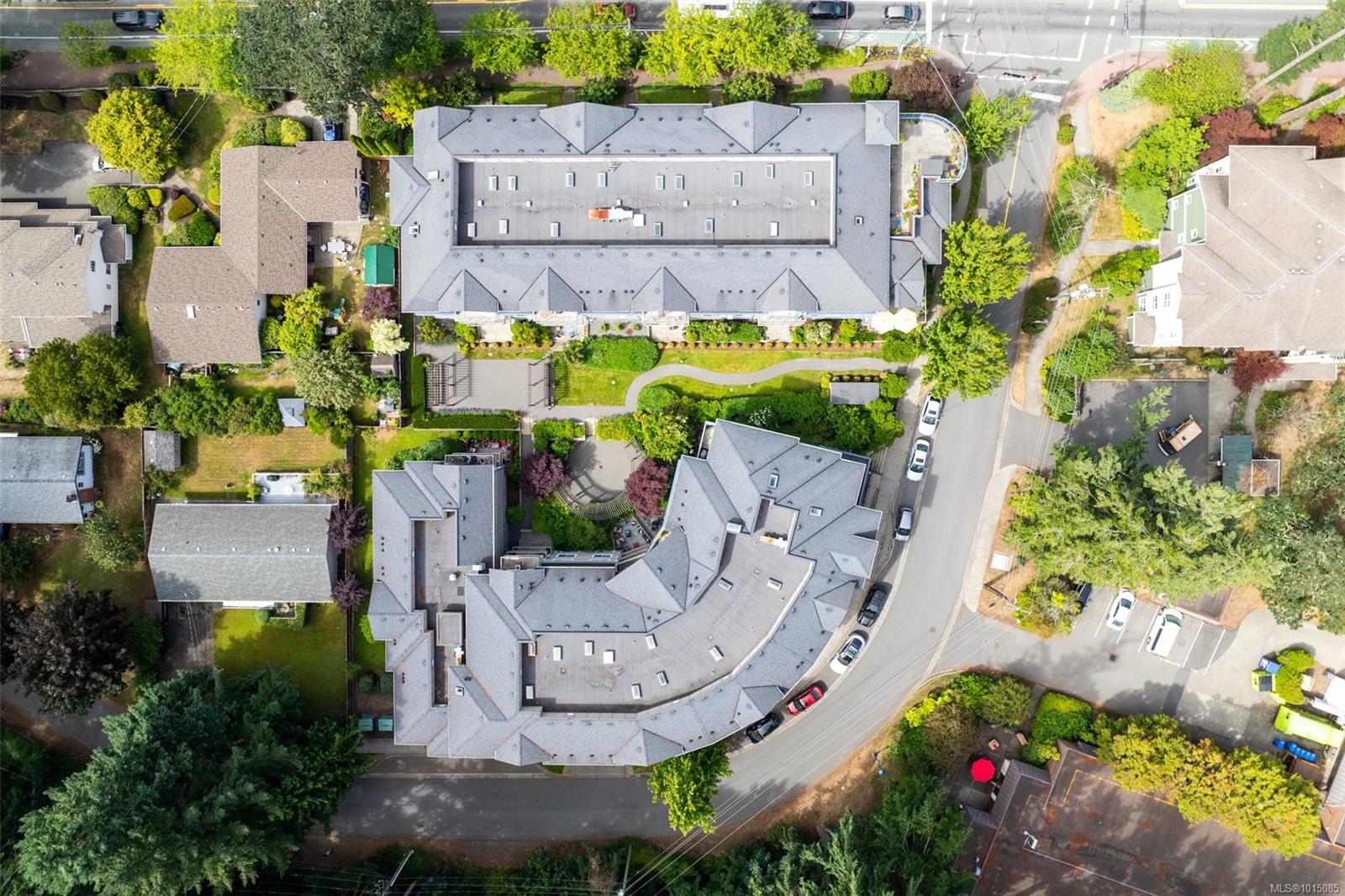 608 Fairway Ave # 108