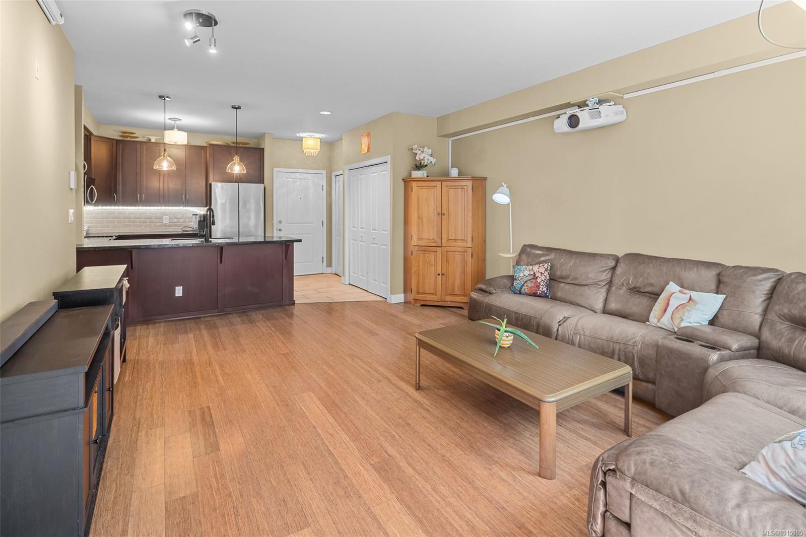608 Fairway Ave # 108