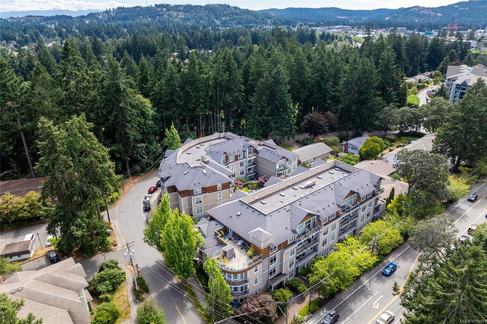 608 Fairway Ave # 108