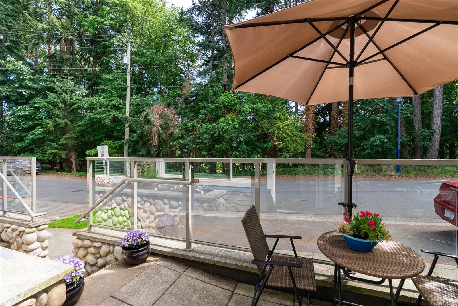608 Fairway Ave # 108