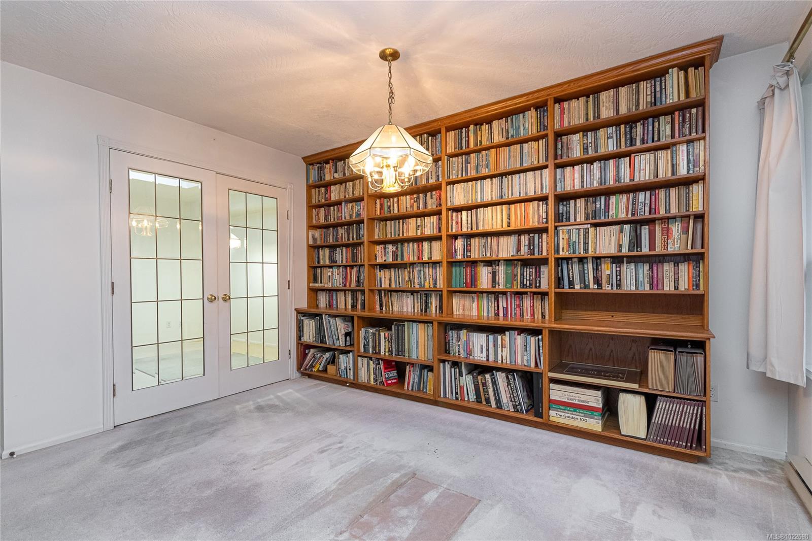 5110 Cordova Bay Rd # 41