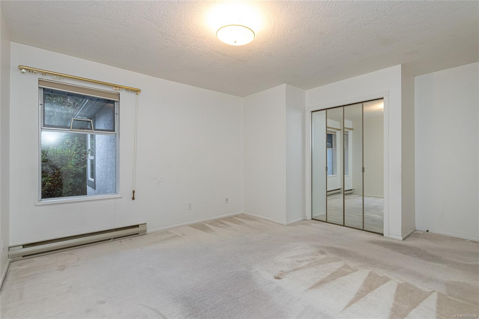 5110 Cordova Bay Rd # 41