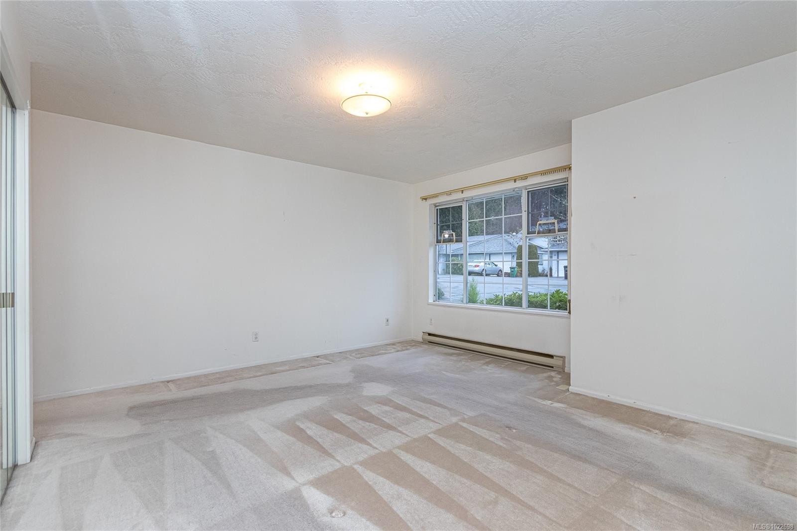 5110 Cordova Bay Rd # 41