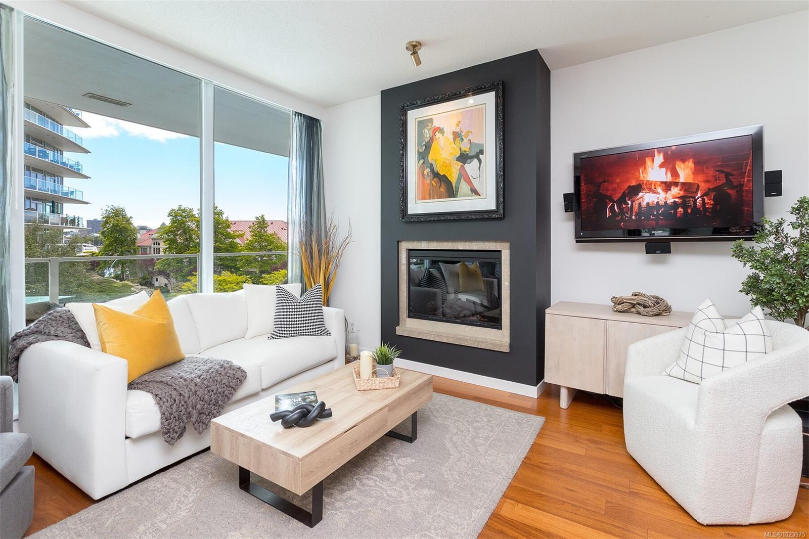 68 SONGHEES Rd #216