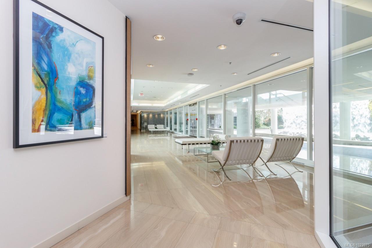 68 SONGHEES Rd #216