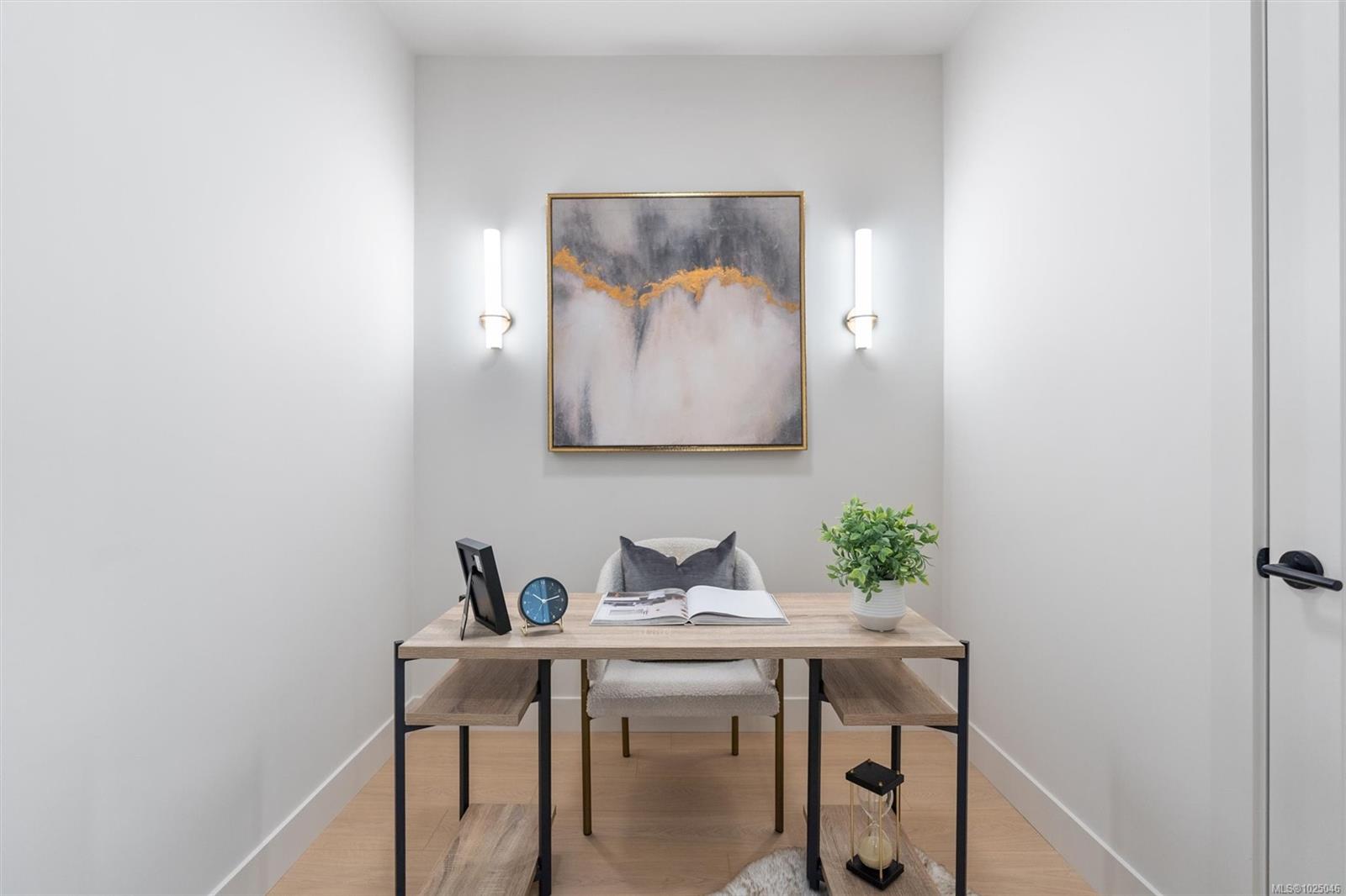 588 Whiteside St # 3