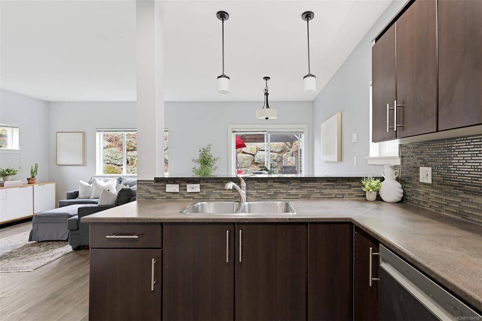 1184 Parkdale Creek Gdns