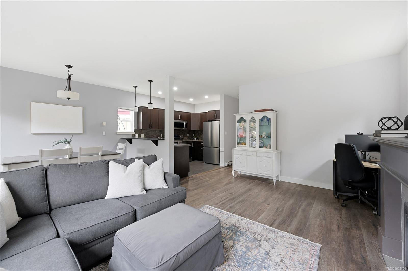 1184 Parkdale Creek Gdns