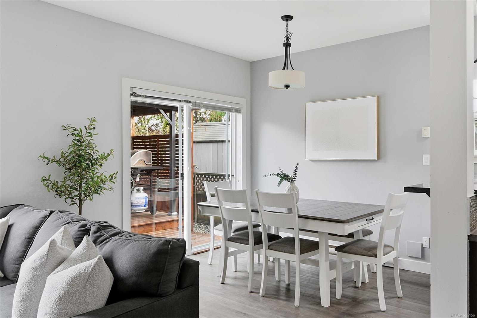 1184 Parkdale Creek Gdns