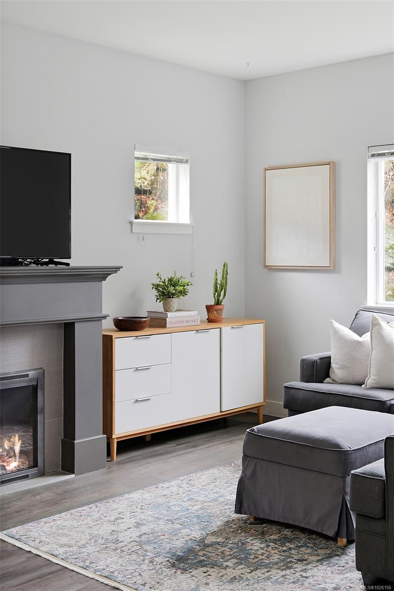 1184 Parkdale Creek Gdns