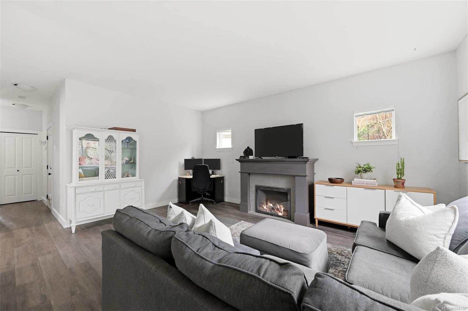 1184 Parkdale Creek Gdns