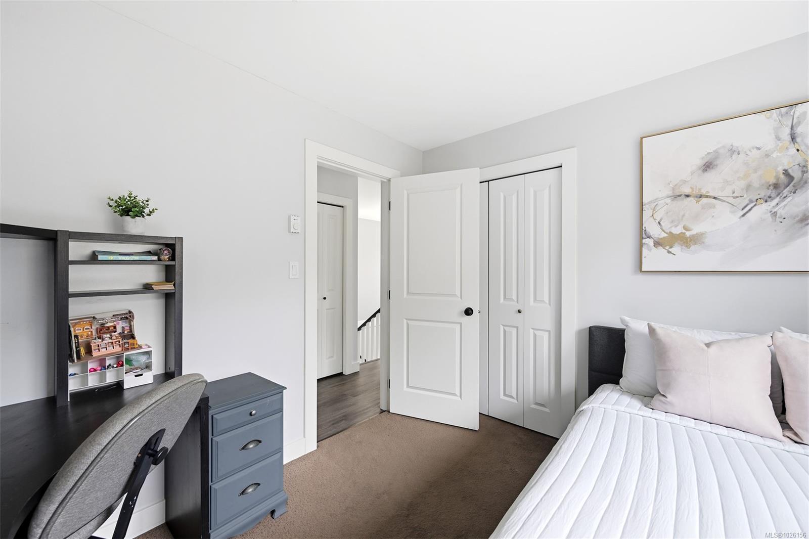 1184 Parkdale Creek Gdns