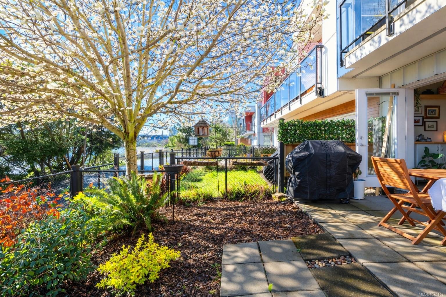 785 Central Spur Rd # 17