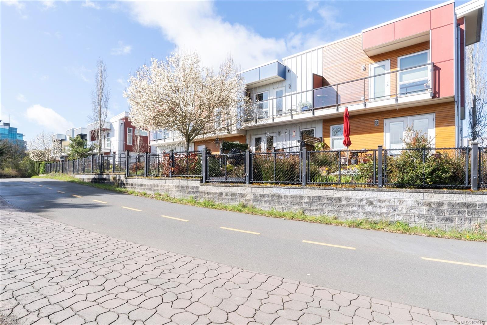 785 Central Spur Rd # 17