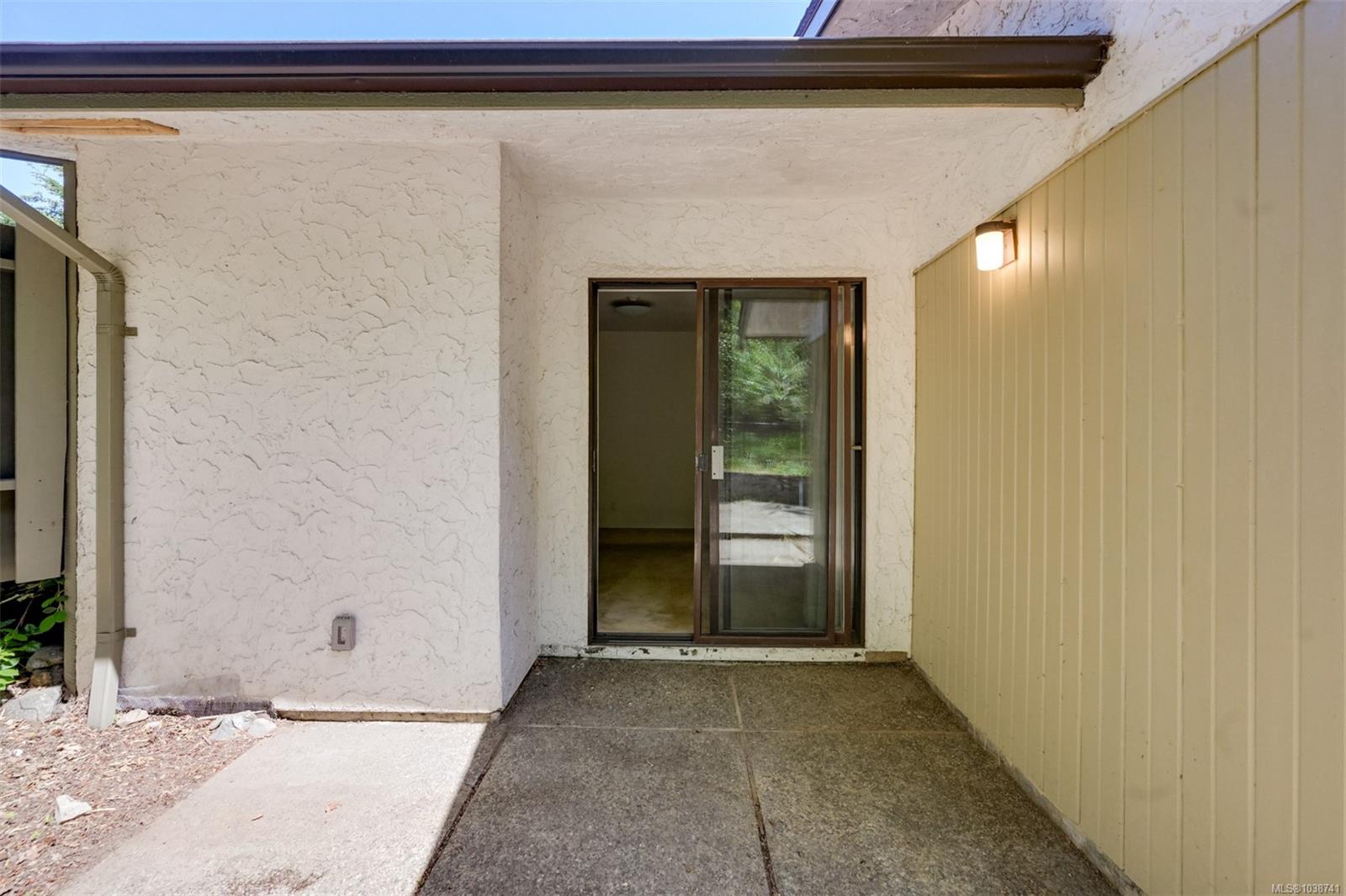 3968 Cedar Hill Rd #15