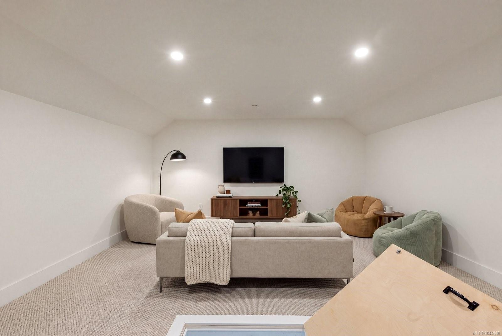 614 Atkins Ave #106