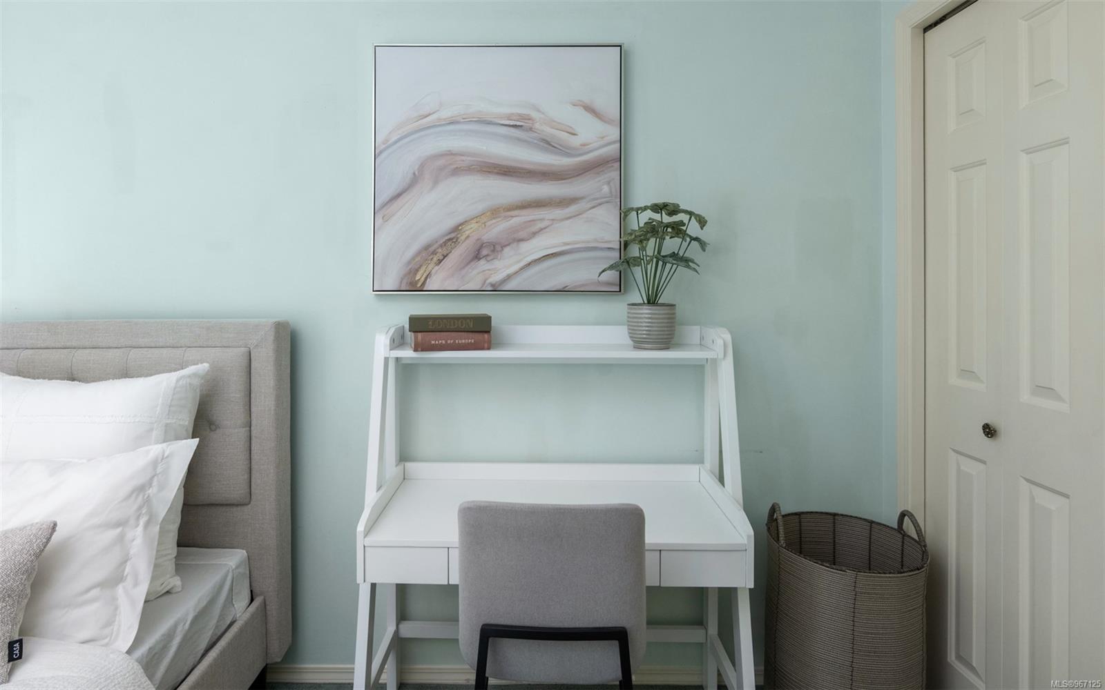 4540 West Saanich Rd Unit: 11