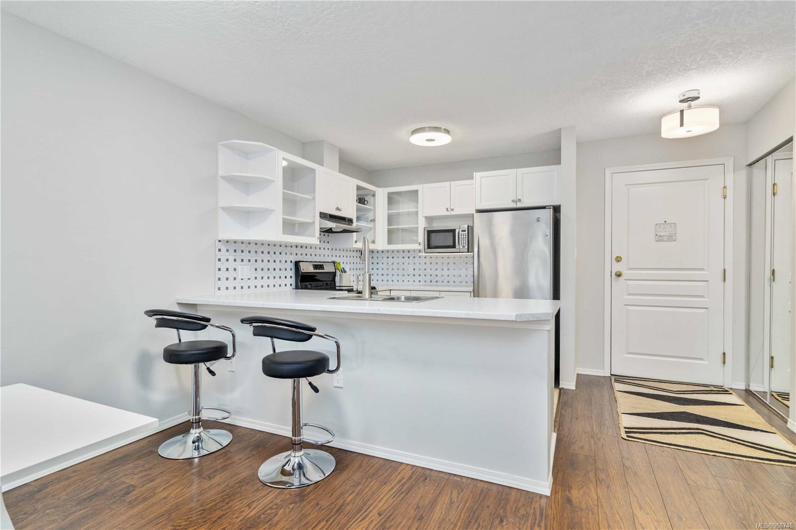 3180 Albina St # 100