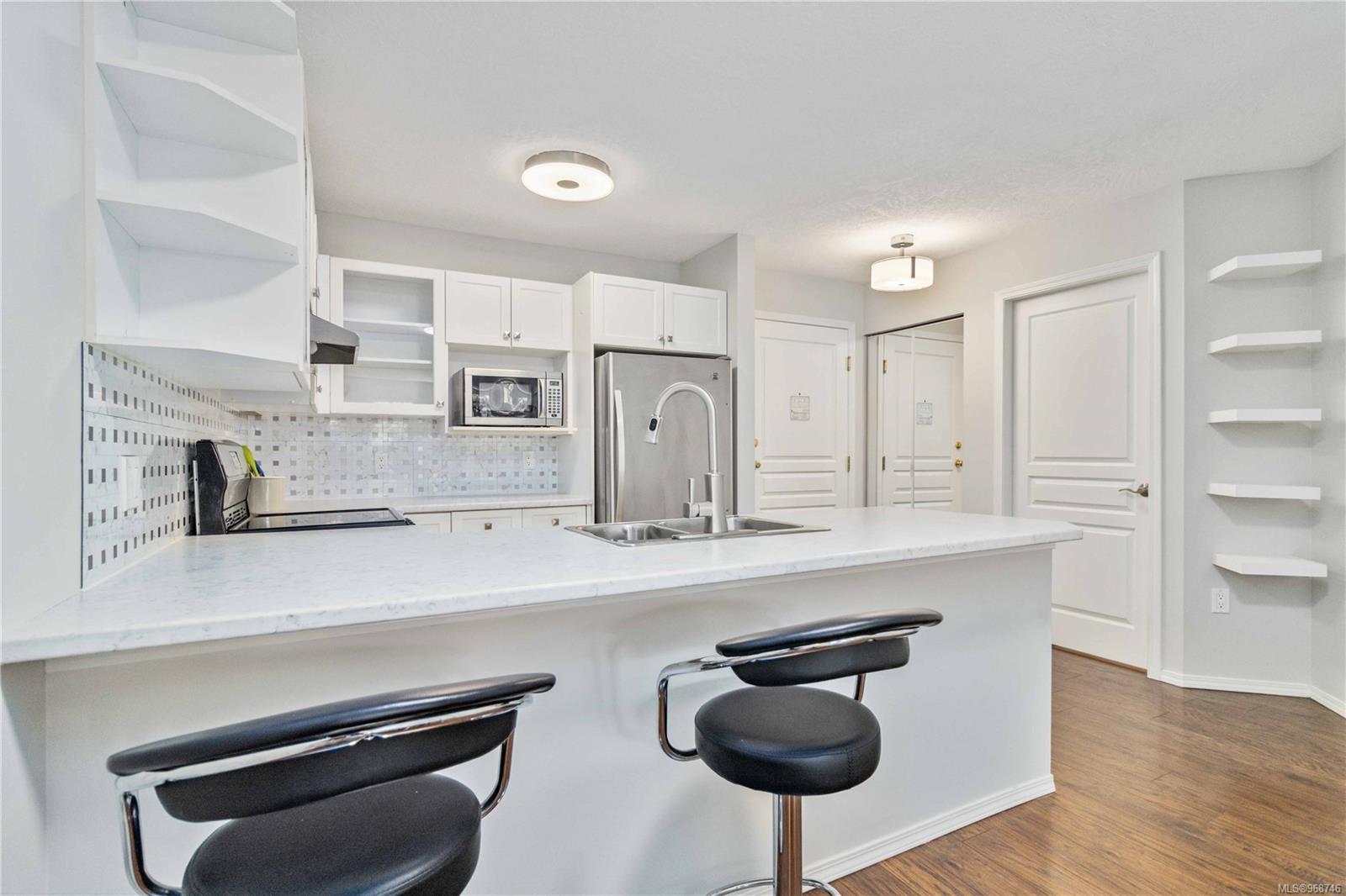 3180 Albina St # 100